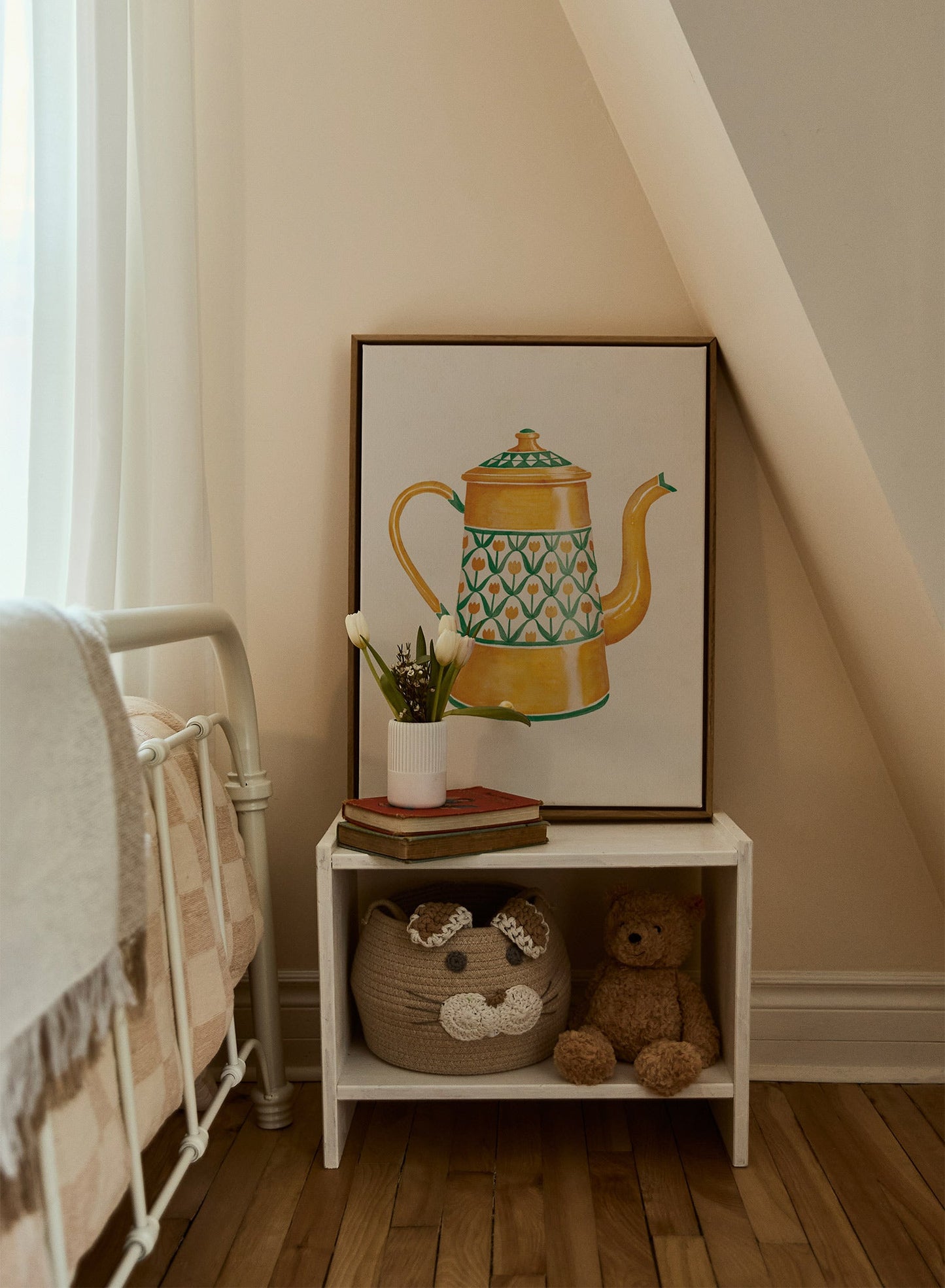Tulip Teapot, Canvas