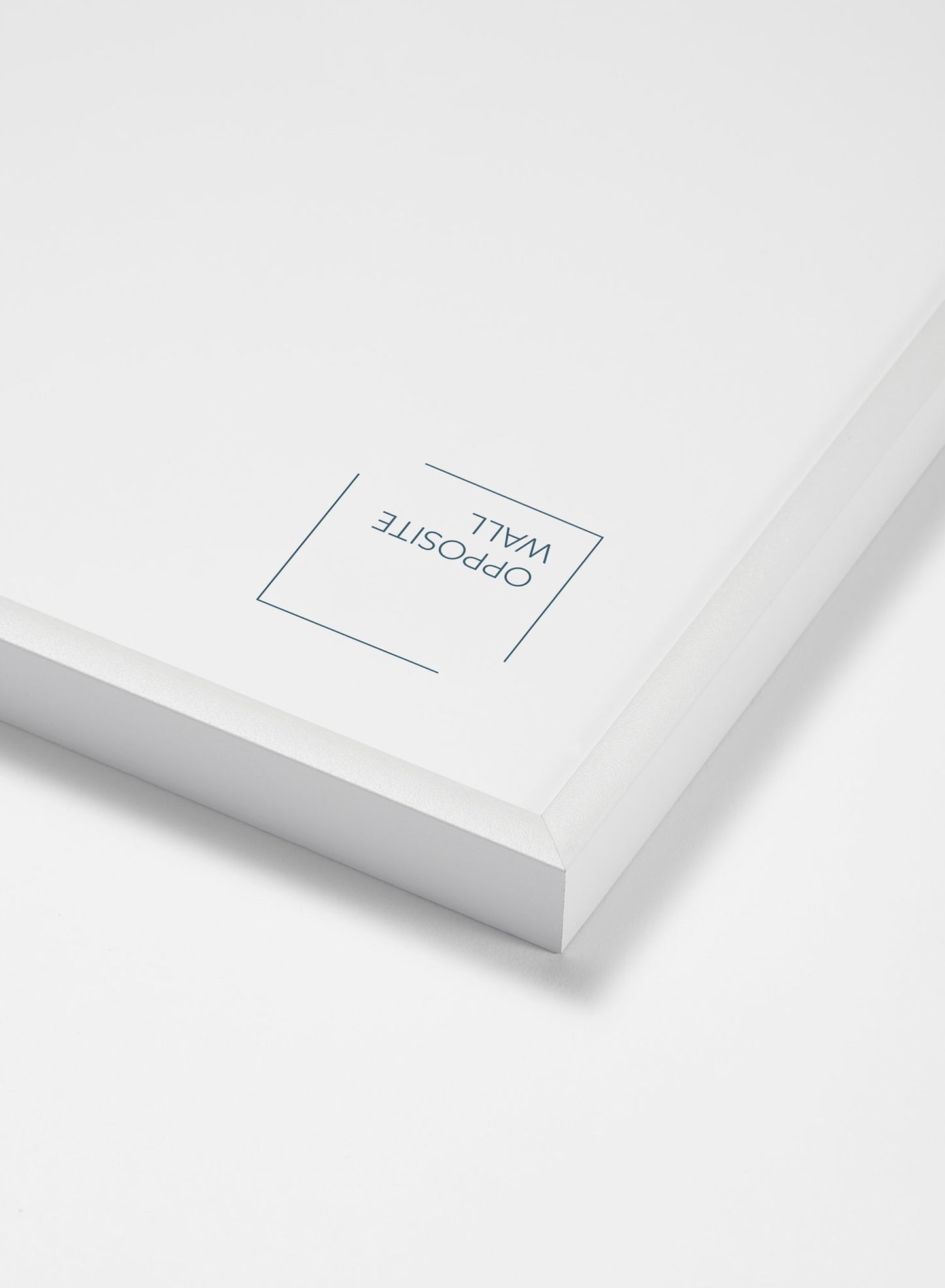 Scandinavian white aluminum metal frame by Opposite Wall - Corner of the frame - Size 5x7 inches
