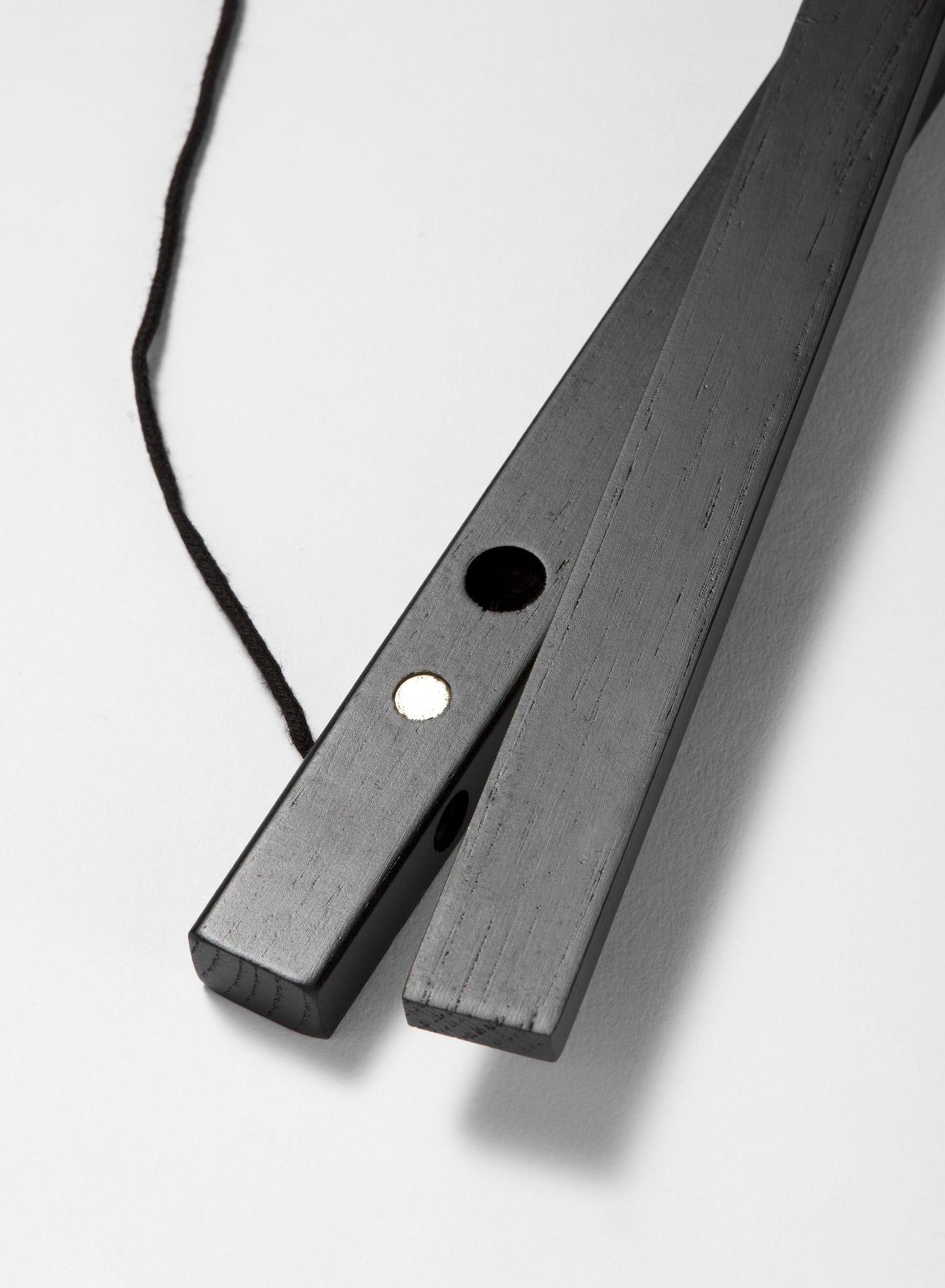 Scandinavian black oak poster wall hanger by Opposite Wall - Corner of the poster hanger - Size 24 inches